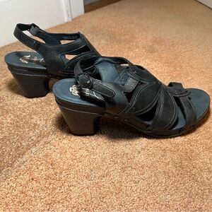 Dansko heels size 10